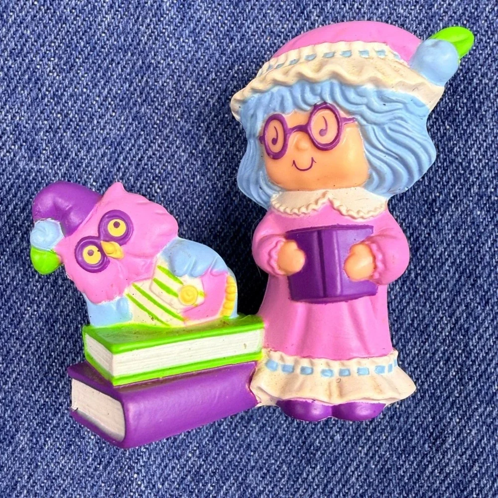 Vintage 84 Strawberry Shortcake Plum Puddin' Mini Figurine w/ Elderberry Owl